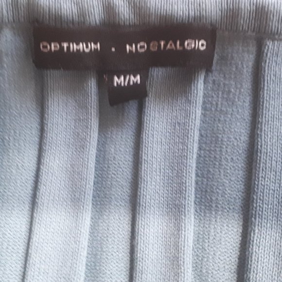 Optimum Nostalgic Women’s Aqua color no sleeves with shiny very small beats - Picture 6 of 6